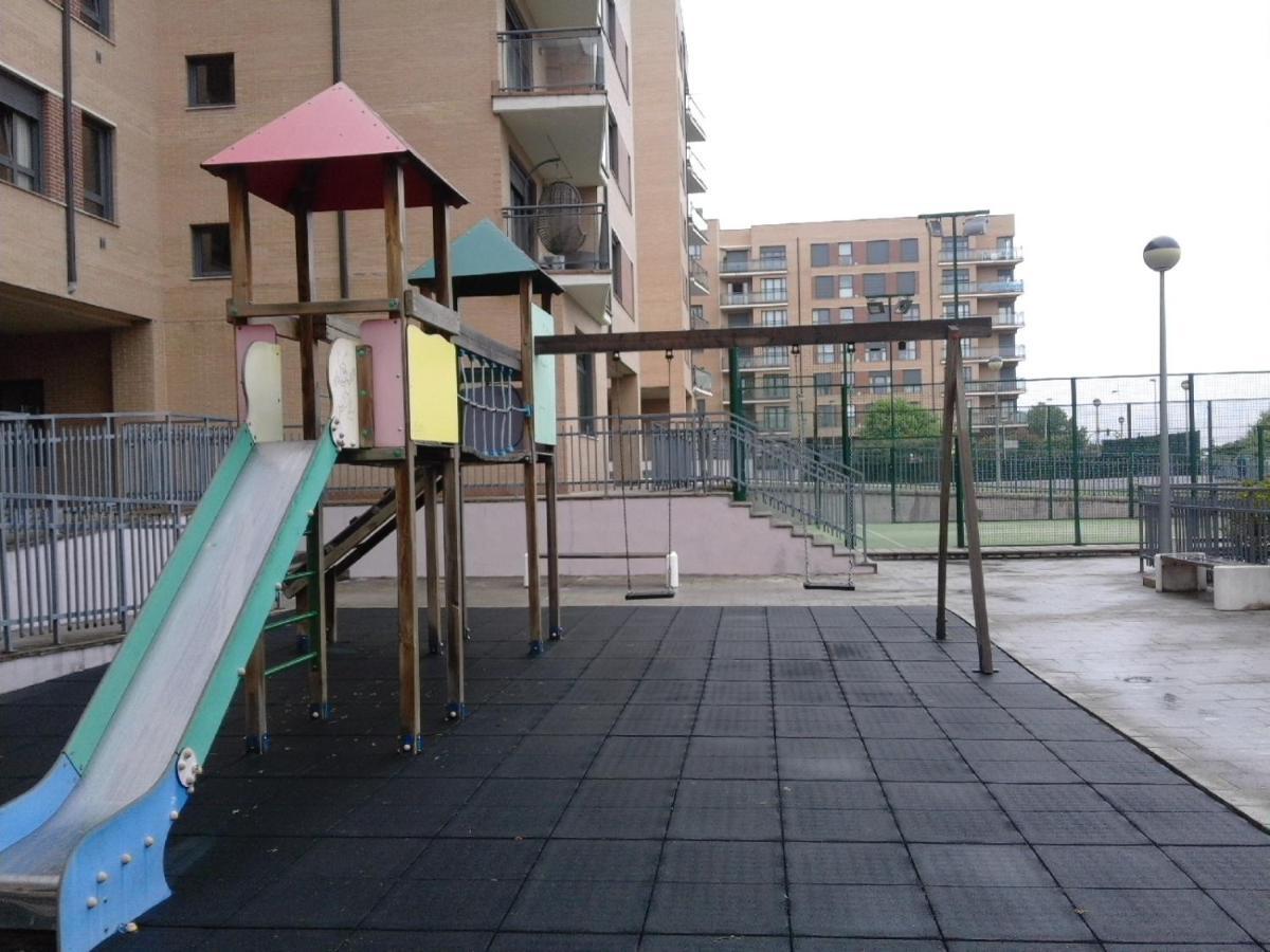 Piso Con Vistas En Urbanizacion Con Piscina Santander Ngoại thất bức ảnh